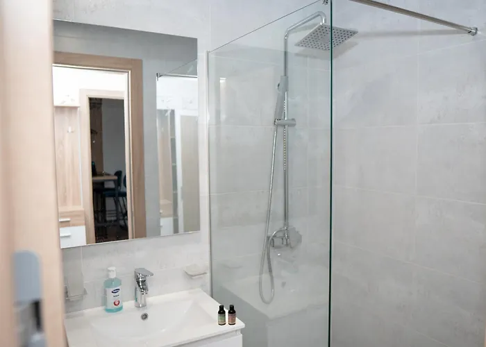 Minna Master Quart * Podgorica