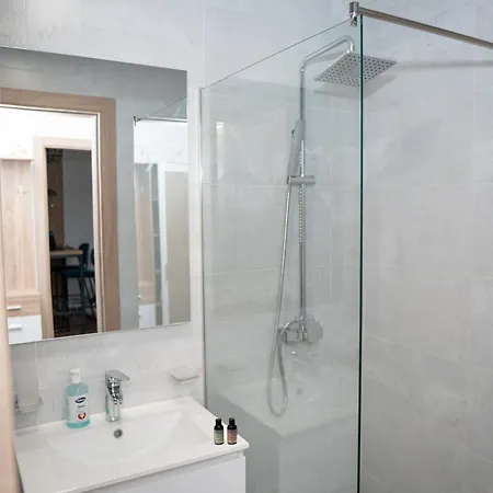 Minna Master Quart * بودغوريتْسا