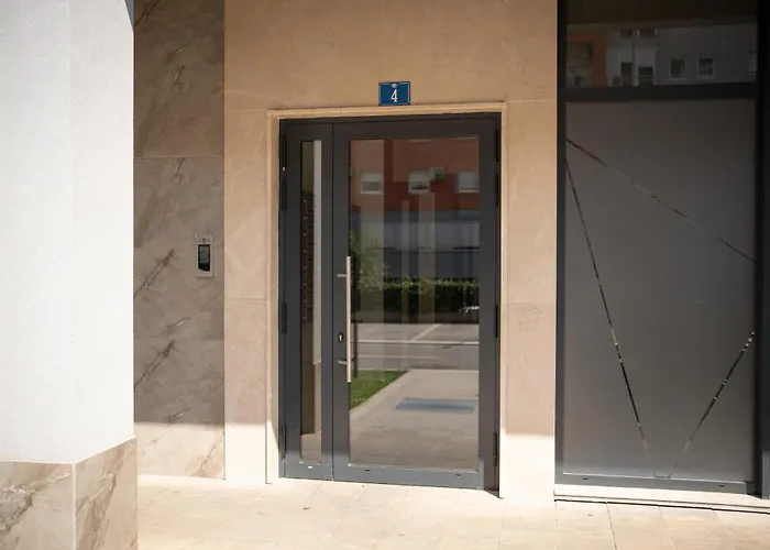 Minna Master Quart Podgorica